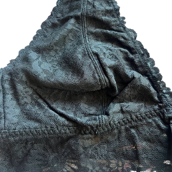 Victoria’s Secret Push-Up Sports Bra – Black – Size Large! - Picture 5 of 9